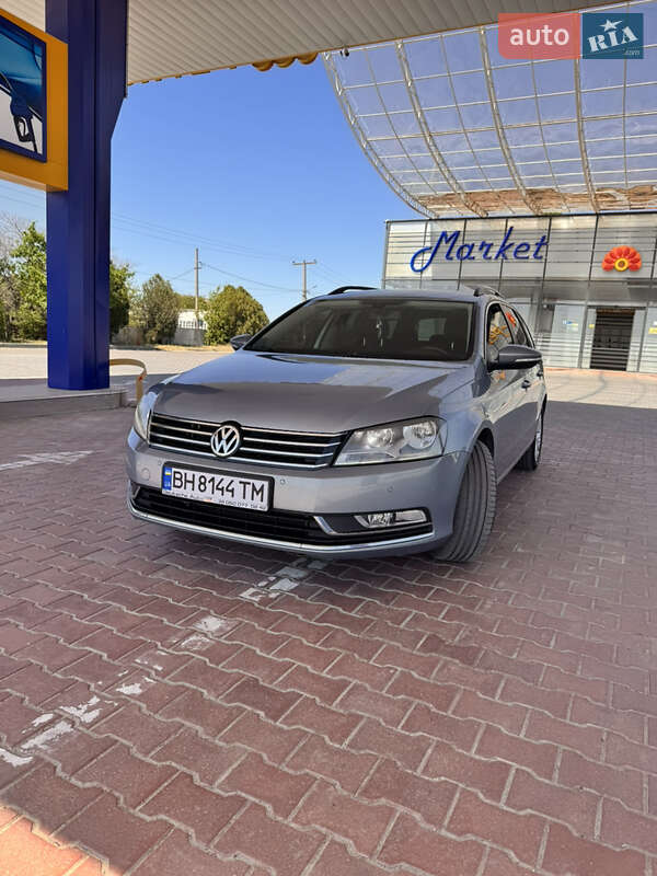 Volkswagen Passat 2011