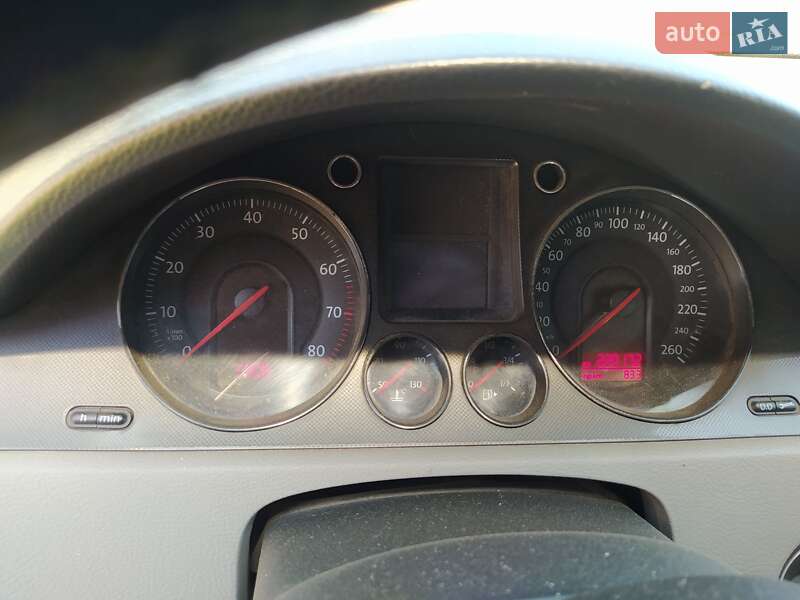 Седан Volkswagen Passat 2008 в Кропивницком