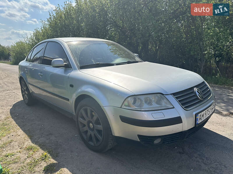 Седан Volkswagen Passat 2001 в Овруче