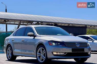 Седан Volkswagen Passat 2013 в Запорожье