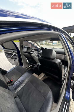 Седан Volkswagen Passat 2003 в 