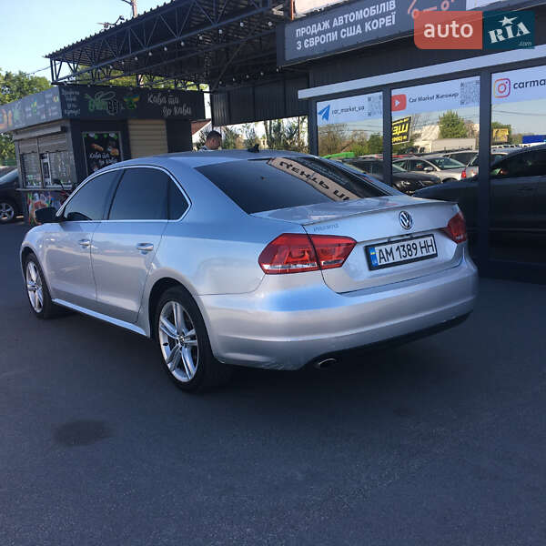 Седан Volkswagen Passat 2015 в 