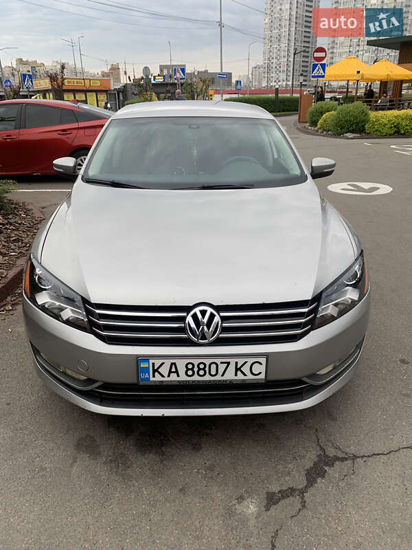 Седан Volkswagen Passat 2013 в 