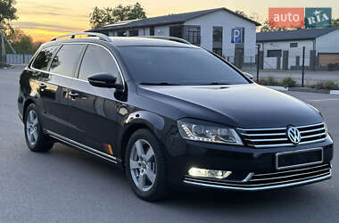 Универсал Volkswagen Passat 2012 в 