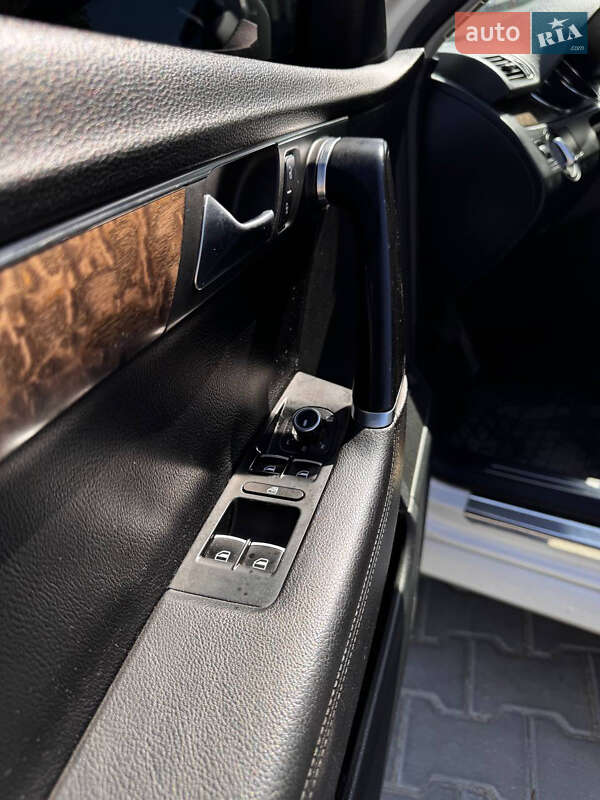 Седан Volkswagen Passat 2012 в Кропивницком