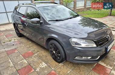 Універсал Volkswagen Passat 2011 в 
