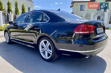 Седан Volkswagen Passat 2011 в 