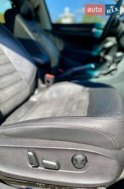 Седан Volkswagen Passat 2011 в 