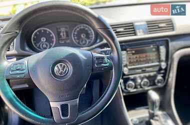 Седан Volkswagen Passat 2011 в 