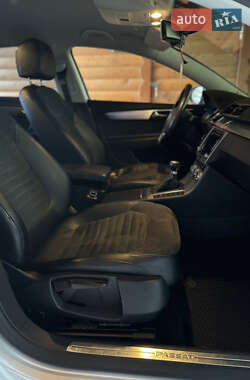 Седан Volkswagen Passat 2012 в 