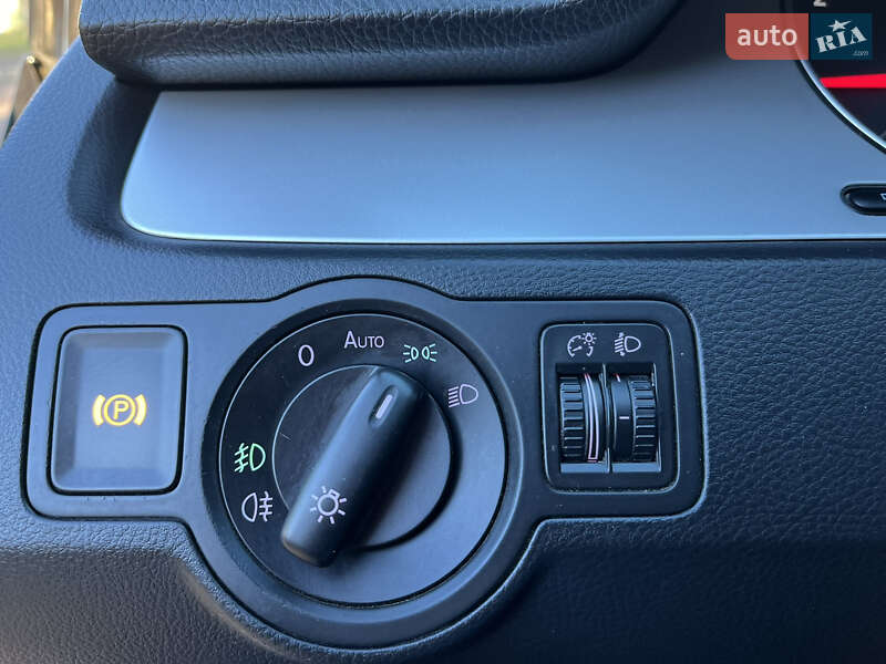 Универсал Volkswagen Passat 2010 в Львове