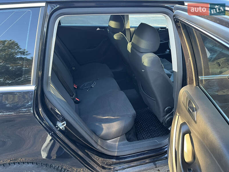 Универсал Volkswagen Passat 2010 в Львове