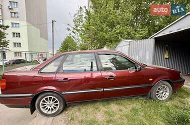 Седан Volkswagen Passat 1996 в 