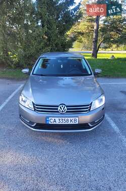 Седан Volkswagen Passat 2011 в Черкассах