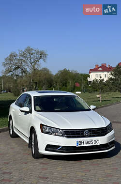 Седан Volkswagen Passat 2016 в Измаиле
