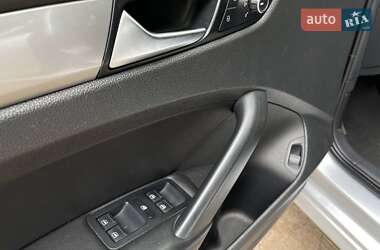 Седан Volkswagen Passat 2014 в 