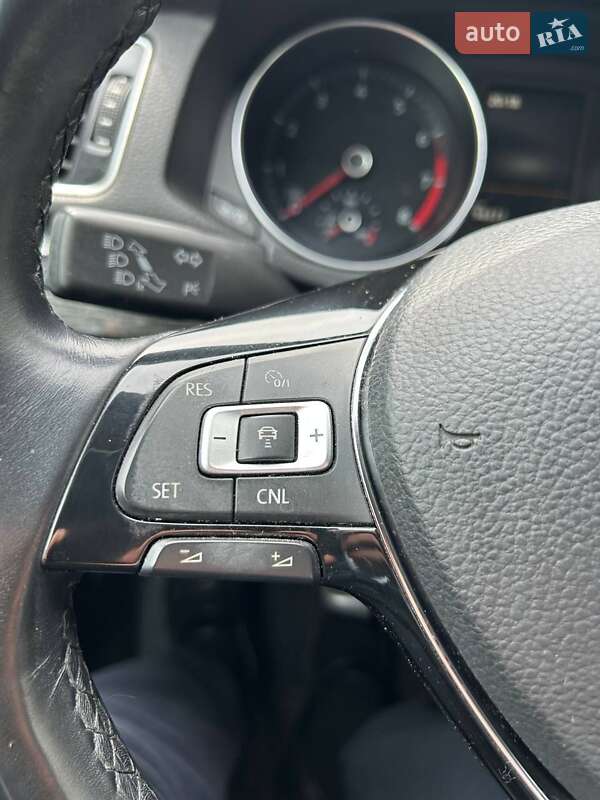 Седан Volkswagen Passat 2018 в Черкассах