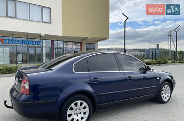 Седан Volkswagen Passat 2002 в 