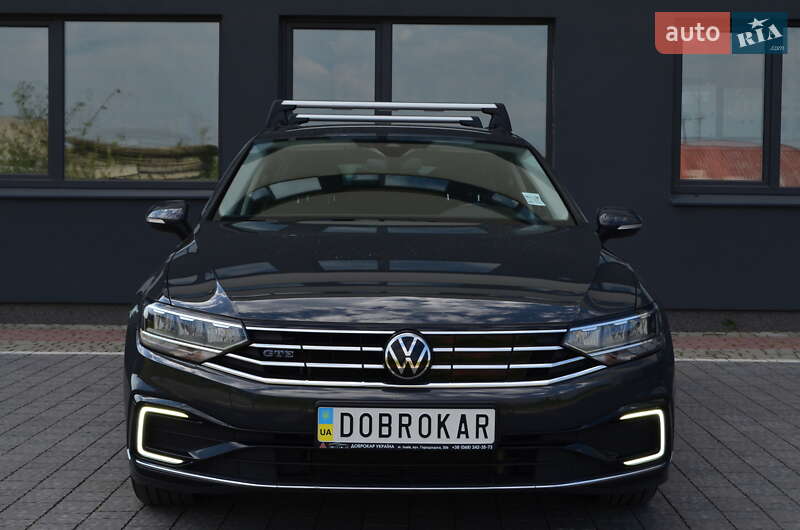 Універсал Volkswagen Passat 2020 в Львові