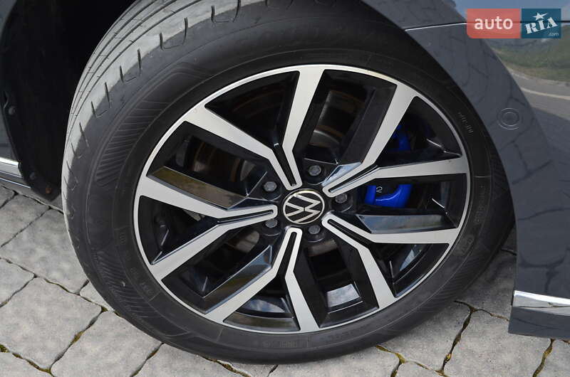 Універсал Volkswagen Passat 2020 в Львові