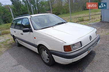 Универсал Volkswagen Passat 1993 в Одессе