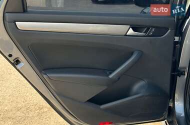 Седан Volkswagen Passat 2015 в 