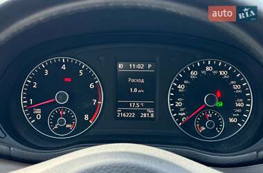 Седан Volkswagen Passat 2015 в 