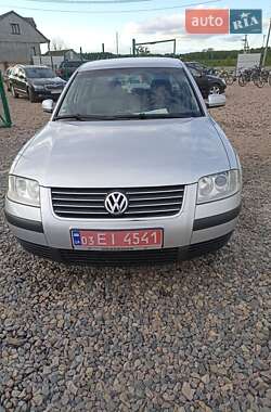 Седан Volkswagen Passat 2002 в Костопілі