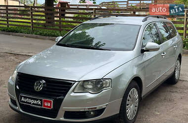 Универсал Volkswagen Passat 2007 в Киеве
