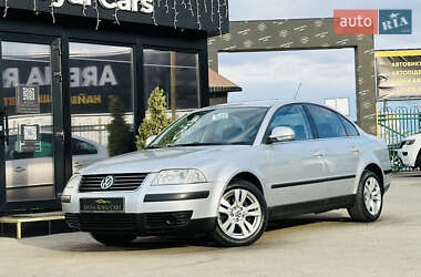 Седан Volkswagen Passat 2004 в Харкові