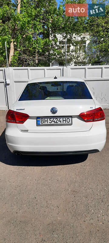 Седан Volkswagen Passat 2012 в Одессе