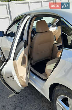 Седан Volkswagen Passat 2012 в 