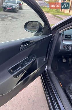 Універсал Volkswagen Passat 2010 в 