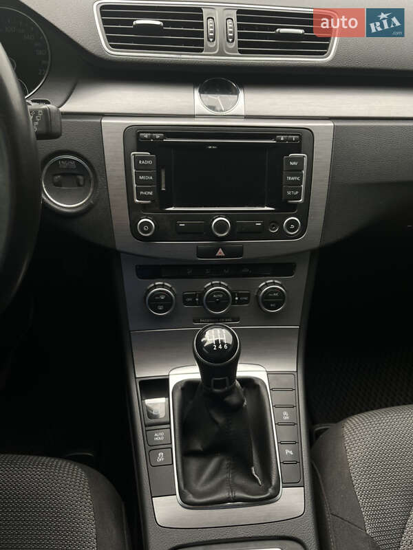 Універсал Volkswagen Passat 2012 в Тетієві