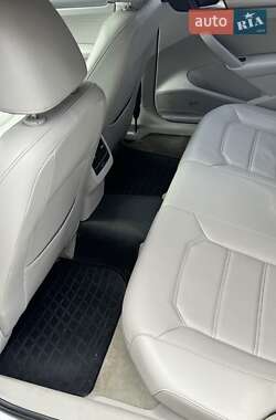 Седан Volkswagen Passat 2014 в 