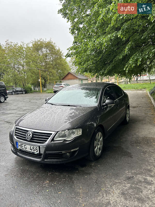 Седан Volkswagen Passat 2007 в 