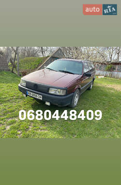 Универсал Volkswagen Passat 1992 в Мурованых Куриловцах
