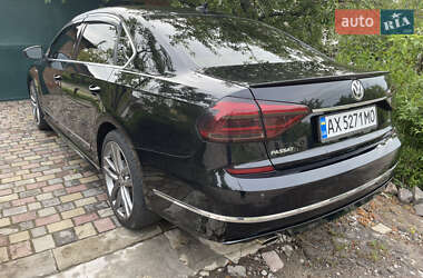 Седан Volkswagen Passat 2017 в 