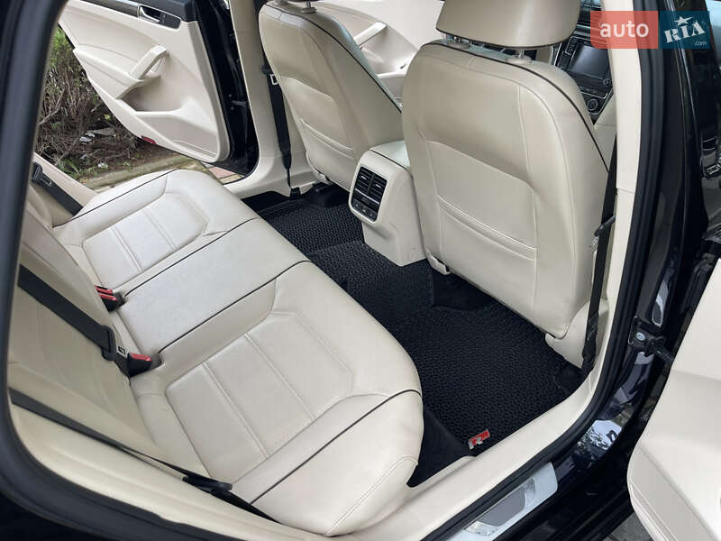 Седан Volkswagen Passat 2017 в Харкові