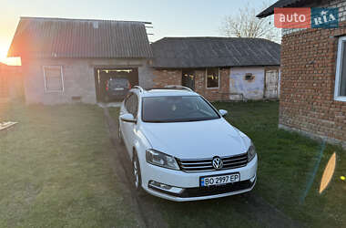 Універсал Volkswagen Passat 2012 в Чорткові