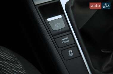 Універсал Volkswagen Passat 2011 в 