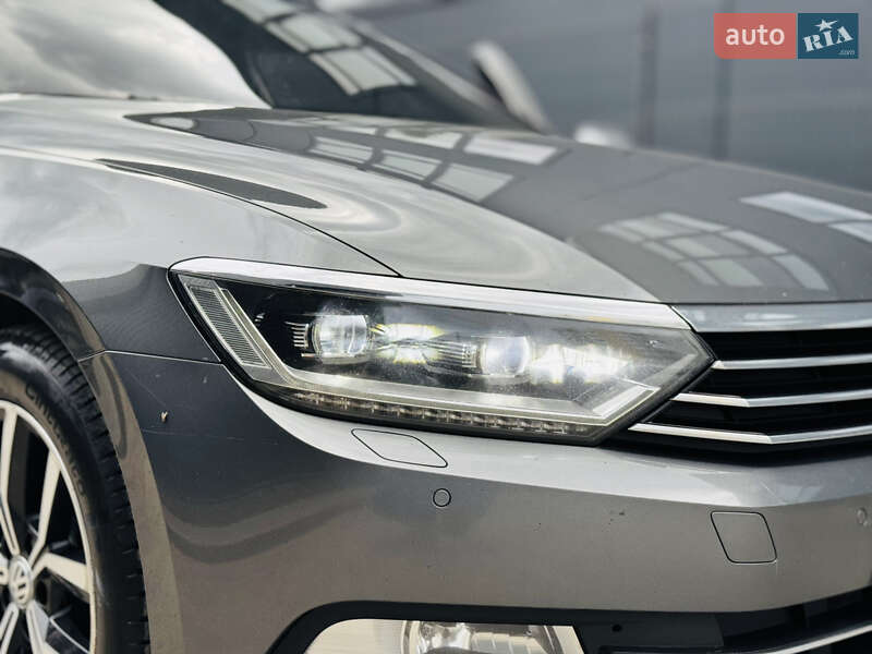Седан Volkswagen Passat 2015 в Золочеві