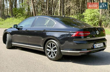 Седан Volkswagen Passat 2019 в Львове