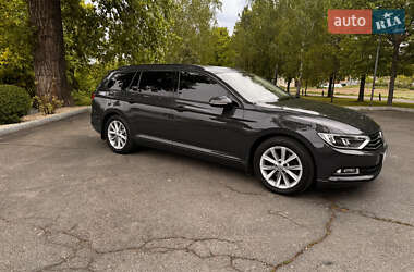 Универсал Volkswagen Passat 2016 в 