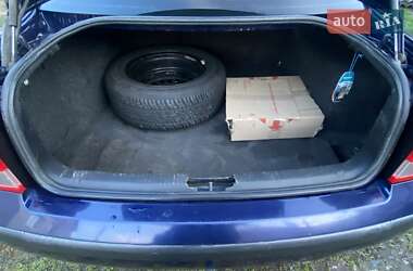 Седан Volkswagen Passat 2000 в 