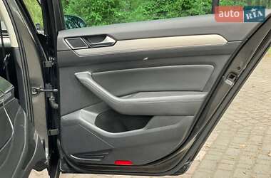 Седан Volkswagen Passat 2019 в 