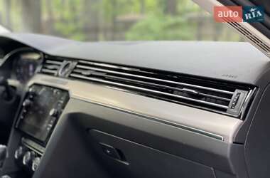 Седан Volkswagen Passat 2019 в 