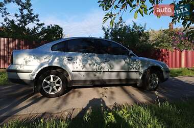 Седан Volkswagen Passat 2004 в 