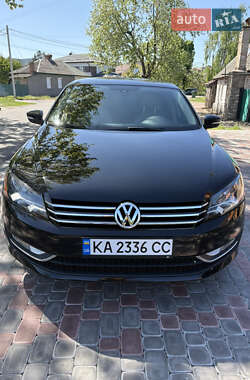 Седан Volkswagen Passat 2015 в Киеве