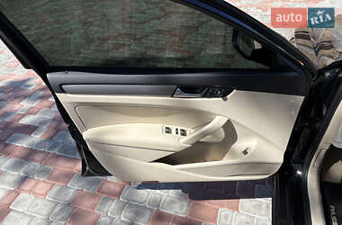 Седан Volkswagen Passat 2015 в 